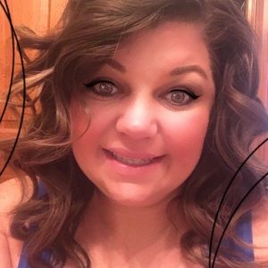 Meet your Posher, Lacy